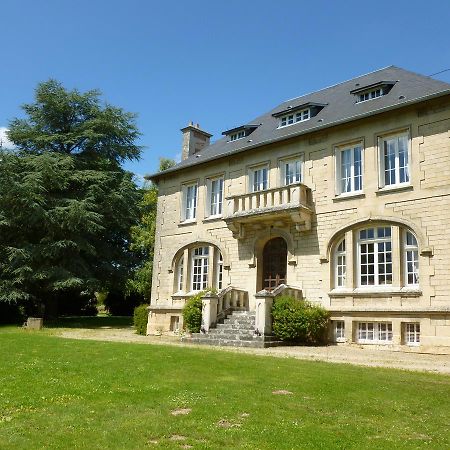 La Chambre Au Chateau Bed and Breakfast Pernant Esterno foto