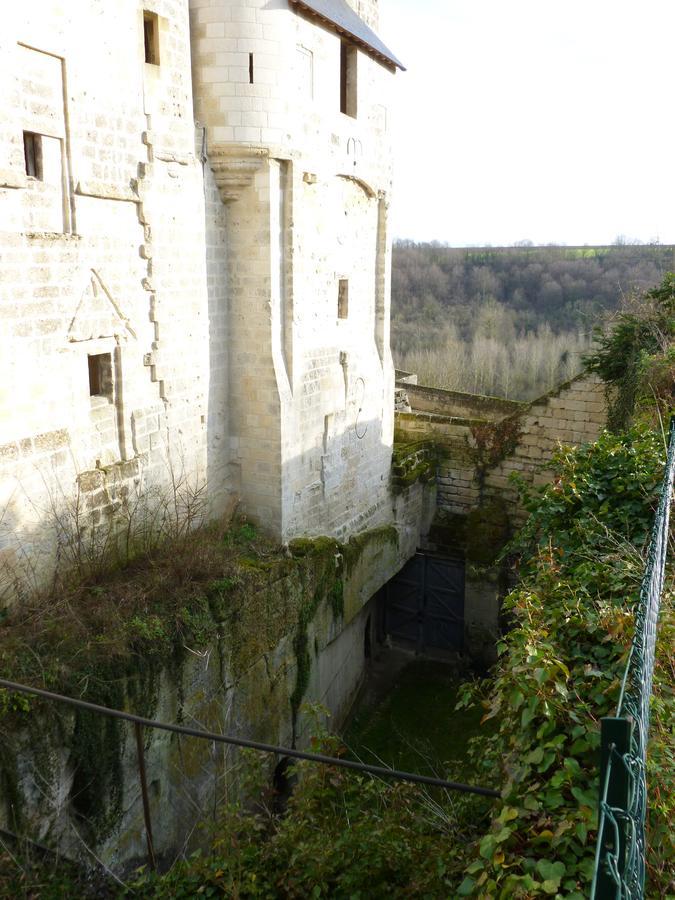 La Chambre Au Chateau Bed and Breakfast Pernant Esterno foto