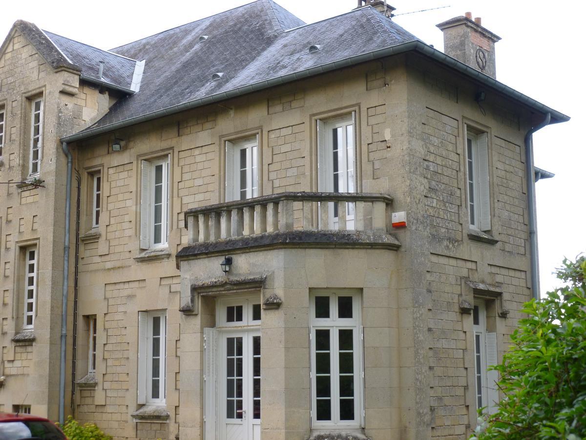 La Chambre Au Chateau Bed and Breakfast Pernant Esterno foto