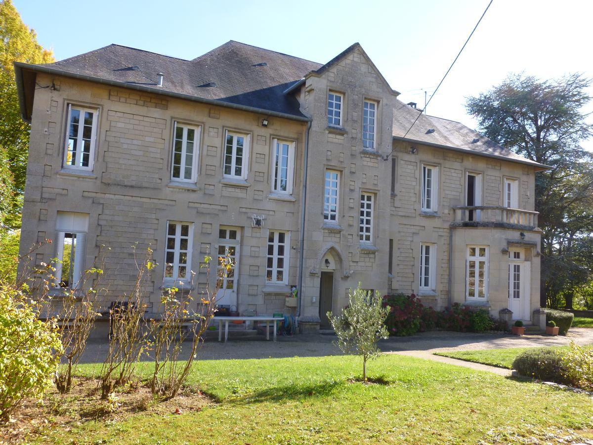 La Chambre Au Chateau Bed and Breakfast Pernant Esterno foto