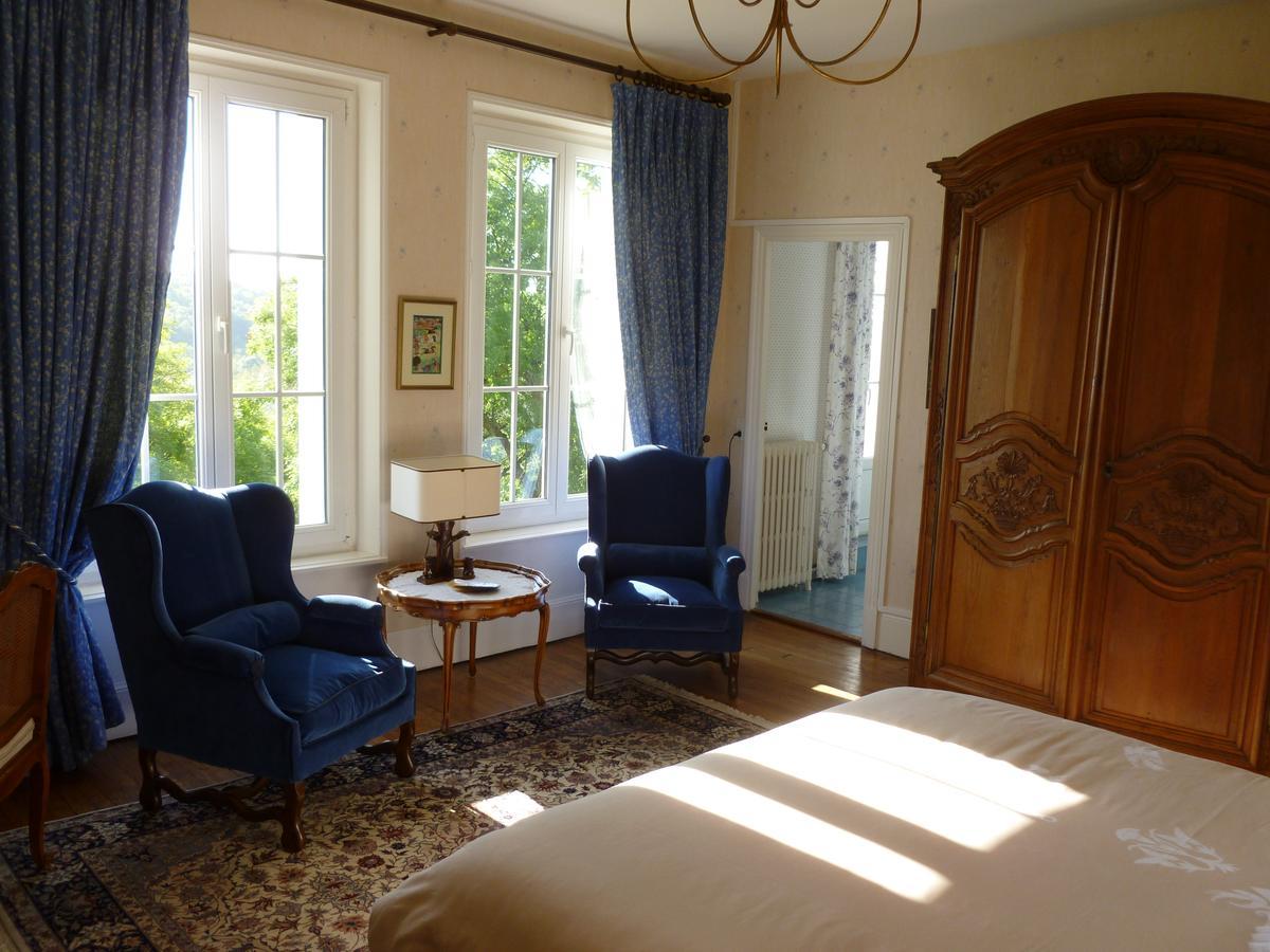 La Chambre Au Chateau Bed and Breakfast Pernant Esterno foto