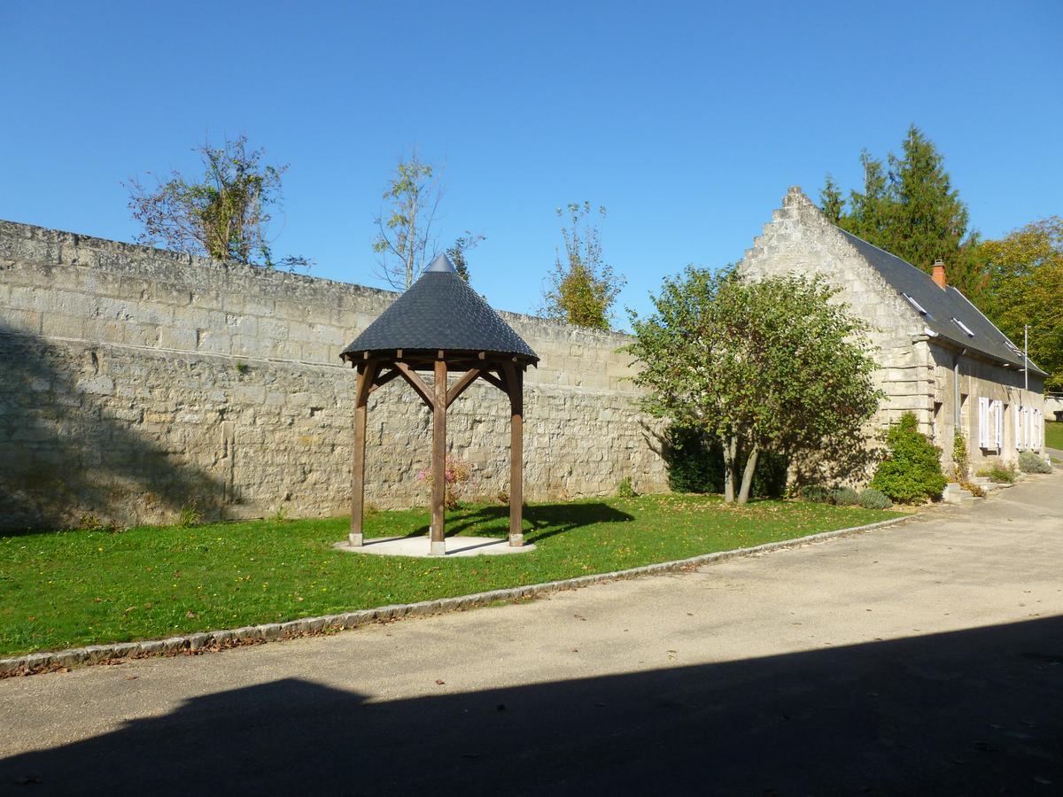 La Chambre Au Chateau Bed and Breakfast Pernant Esterno foto