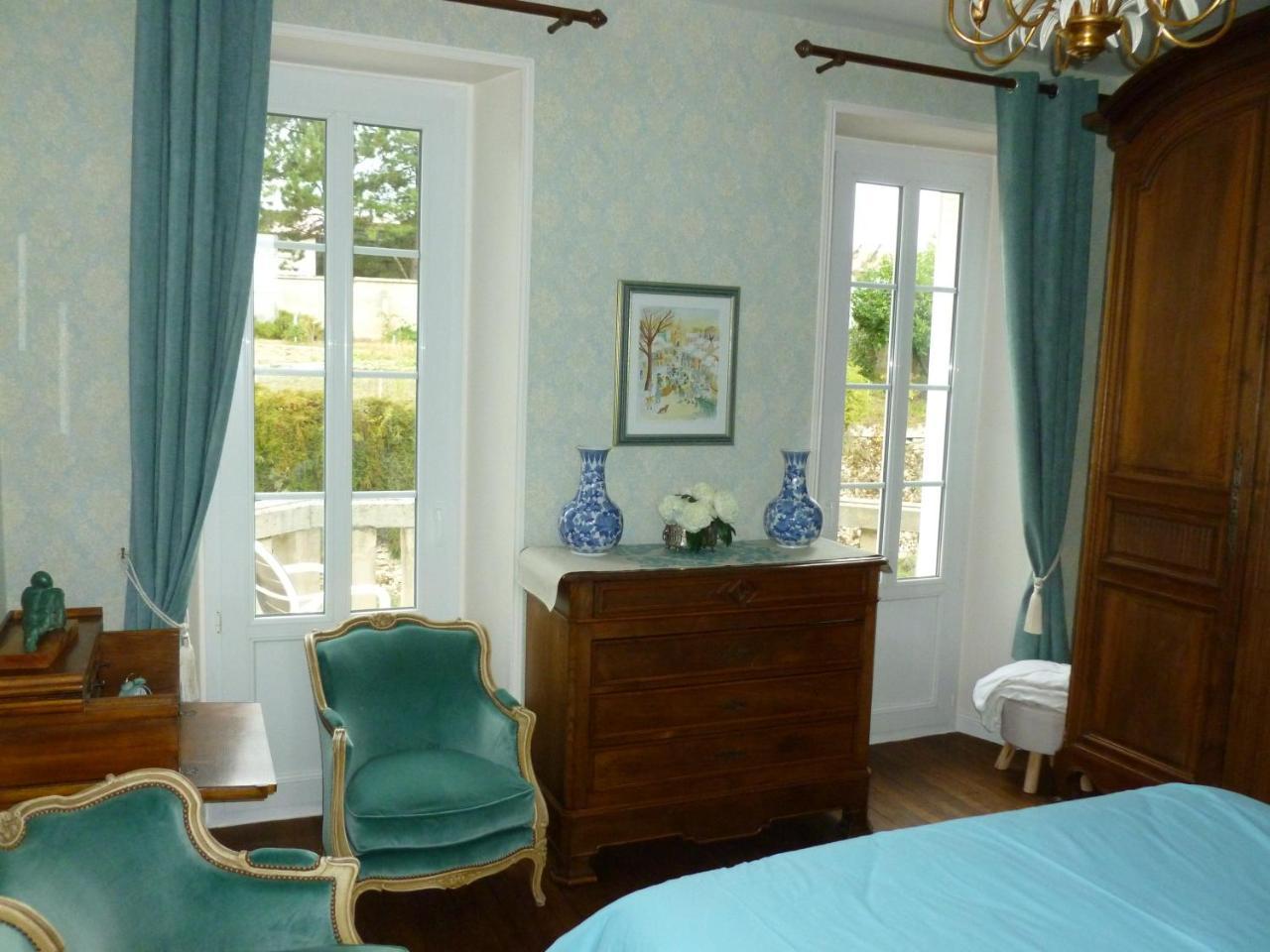 La Chambre Au Chateau Bed and Breakfast Pernant Esterno foto